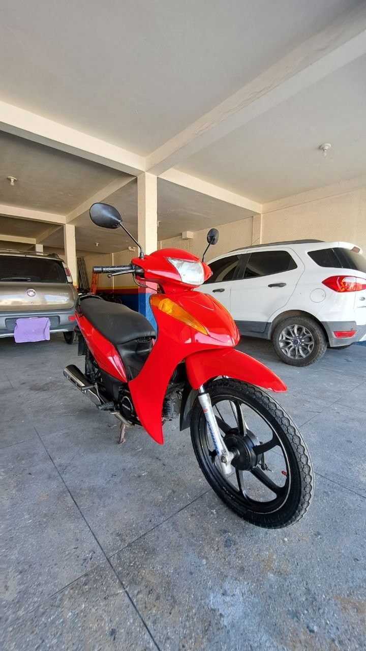 HONDA BIZ 100 ES FRENTE DIREITA
